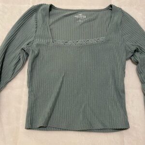 Women’s Hollister Long Sleeve Sage Green Long Sleeve Ribbed Lace Trim Square Tee